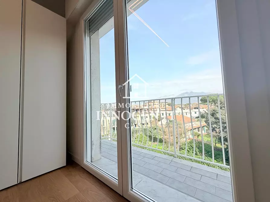 Immagine 8 di Appartamento in vendita  a Massa