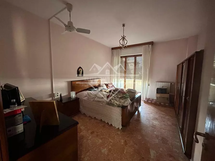 Immagine 7 di Appartamento in vendita  a Massa