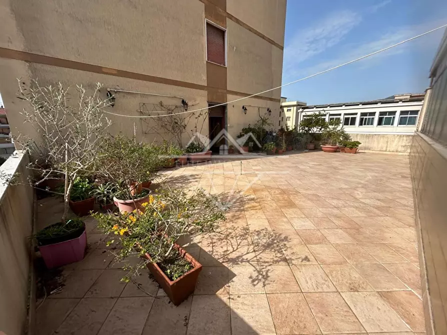 Immagine 11 di Appartamento in vendita  a Massa