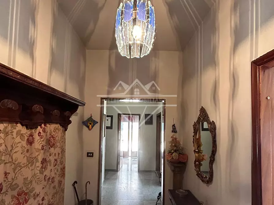 Immagine 5 di Appartamento in vendita  a Massa