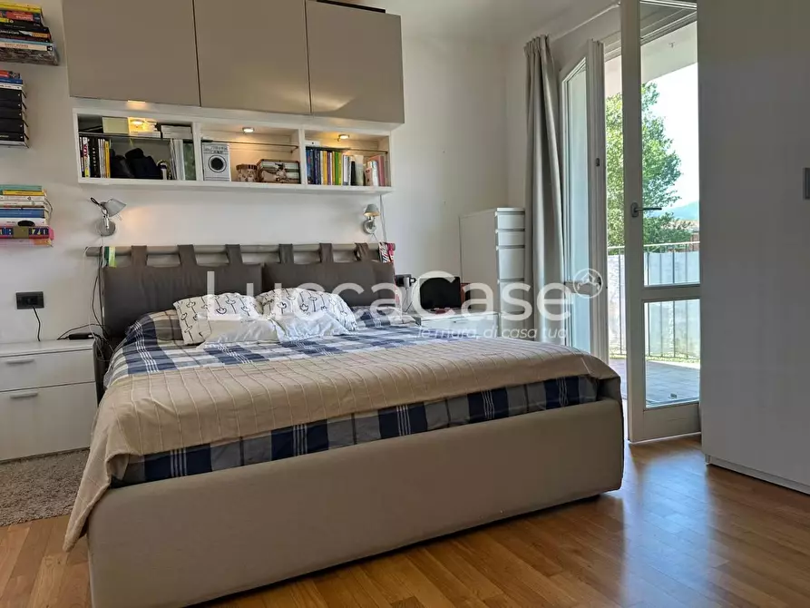 Immagine 18 di Casa bifamiliare in vendita  a Lucca