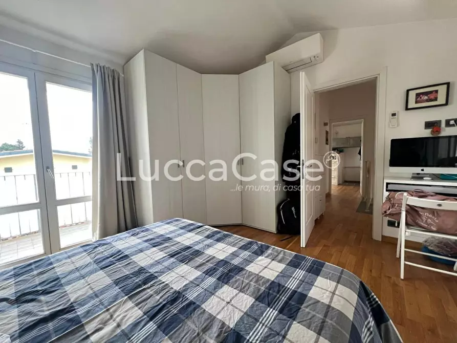 Immagine 19 di Casa bifamiliare in vendita  a Lucca