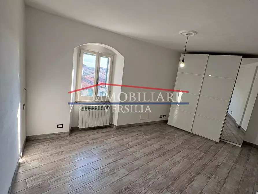 Immagine 26 di Terratetto in vendita  a Massa