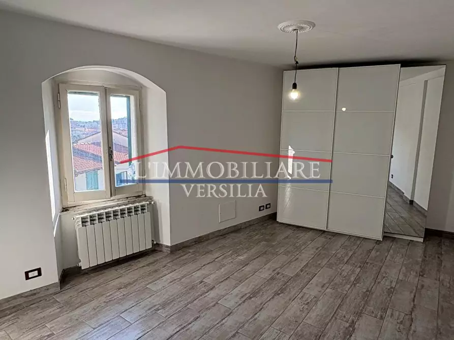 Immagine 8 di Terratetto in vendita  a Massa