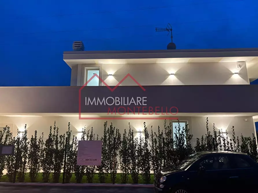 Immagine 3 di Villa in vendita  a Pietrasanta