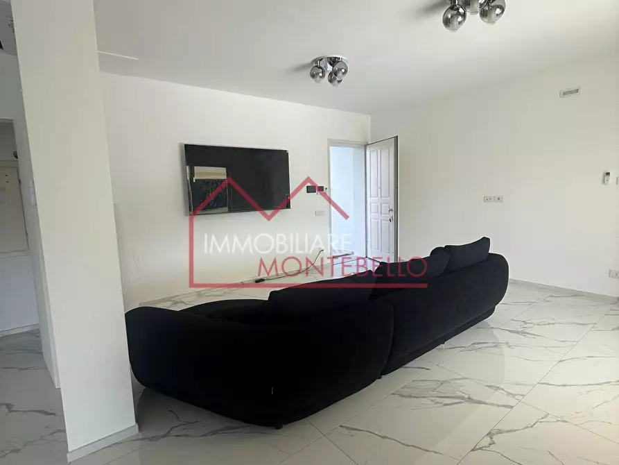 Immagine 40 di Villa in vendita  a Pietrasanta