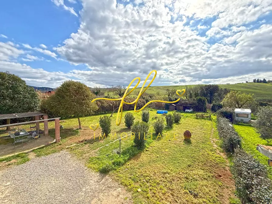 Immagine 3 di Porzione di casa in vendita  a Castellina Marittima