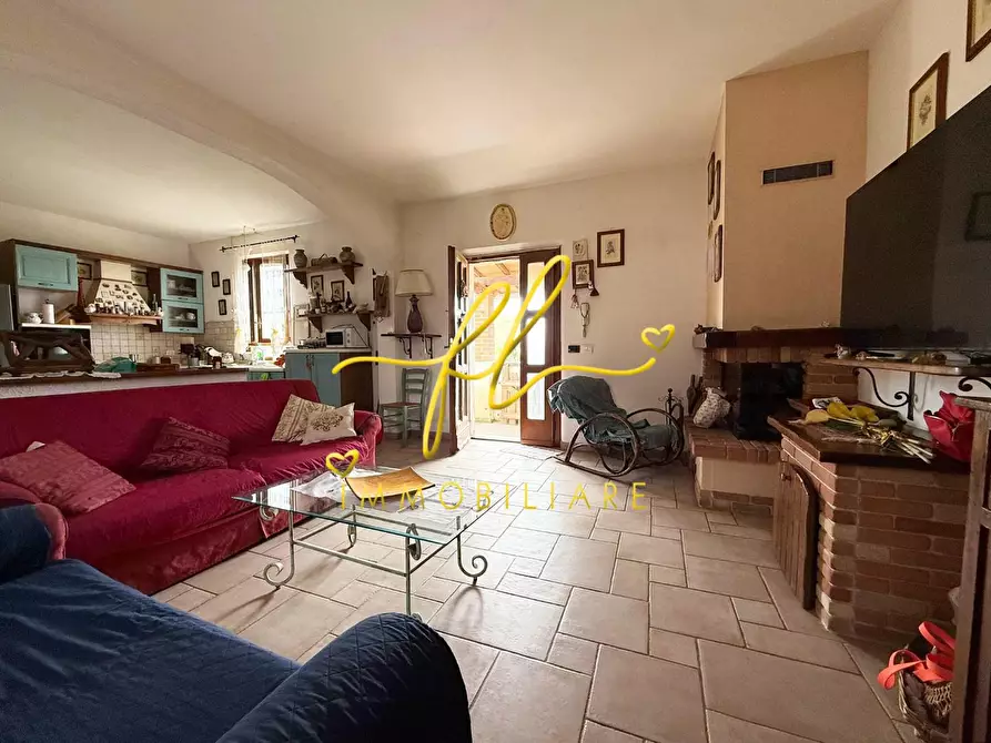 Immagine 8 di Porzione di casa in vendita  a Castellina Marittima