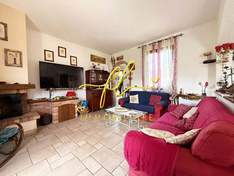 Immagine 9 di Porzione di casa in vendita  a Castellina Marittima