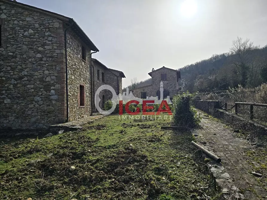 Immagine 9 di Appartamento in vendita  a Castellina In Chianti