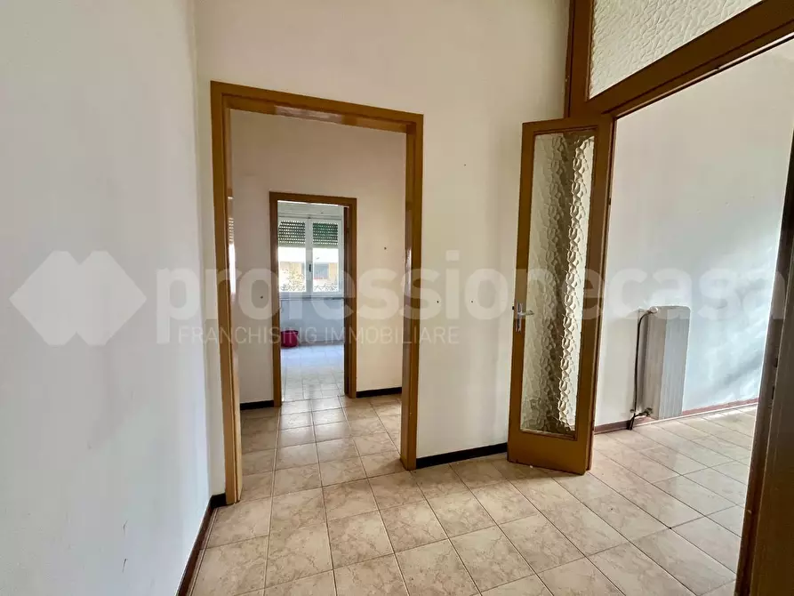 Immagine 17 di Appartamento in vendita  a Vecchiano