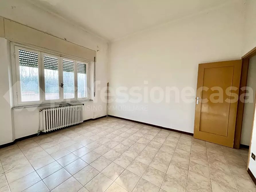 Immagine 19 di Appartamento in vendita  a Vecchiano