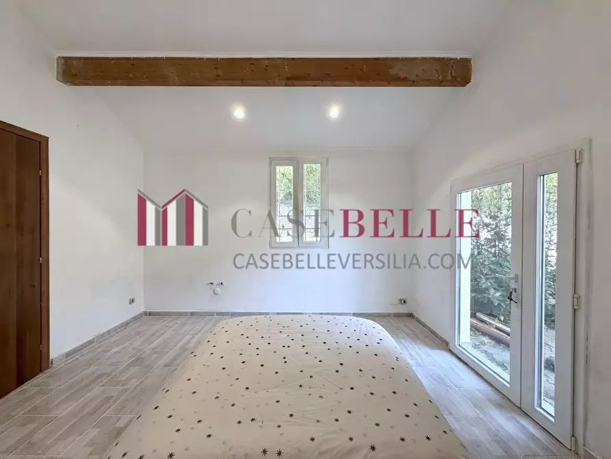 Immagine 33 di Villa in vendita  a Massarosa