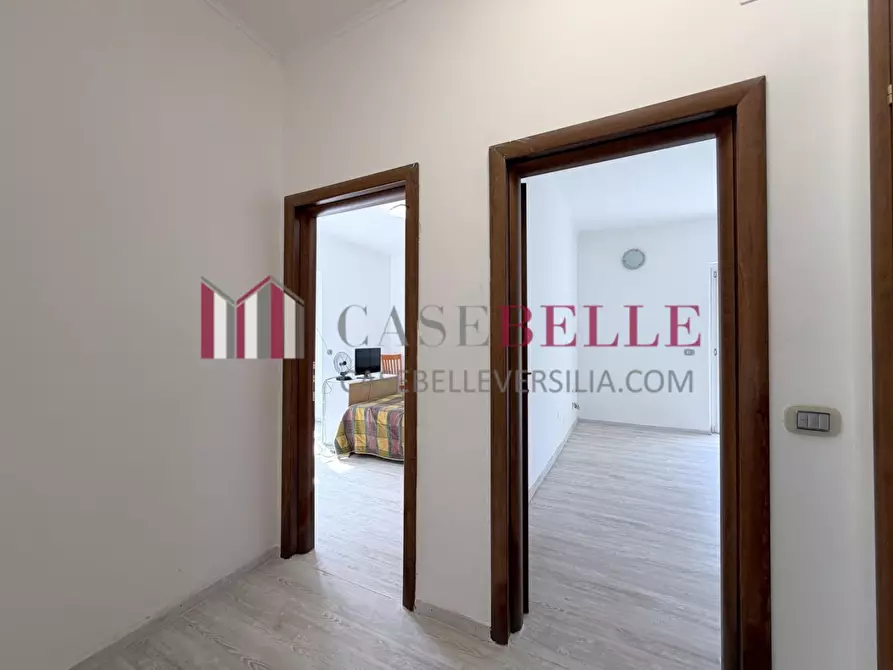 Immagine 52 di Villa in vendita  a Massarosa