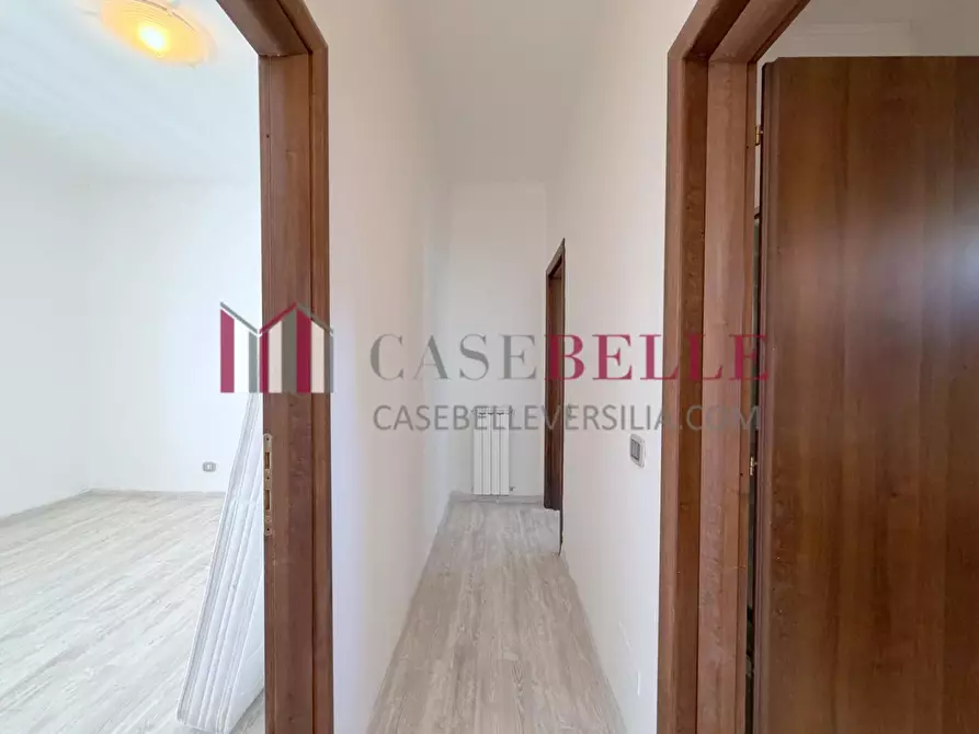 Immagine 64 di Villa in vendita  a Massarosa