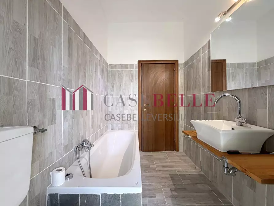 Immagine 25 di Villa in vendita  a Massarosa