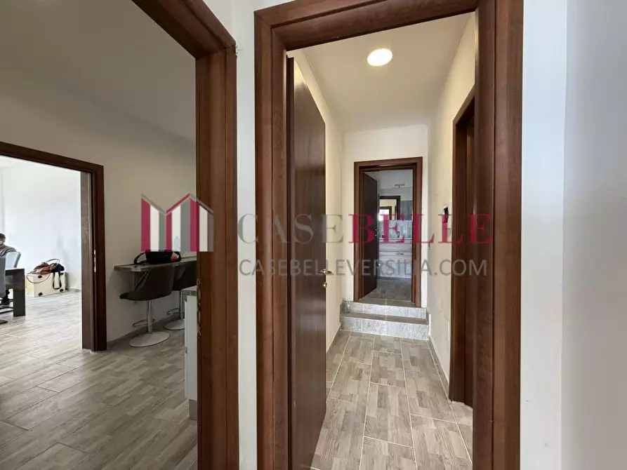 Immagine 10 di Villa in vendita  a Massarosa