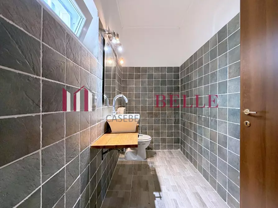 Immagine 71 di Villa in vendita  a Massarosa