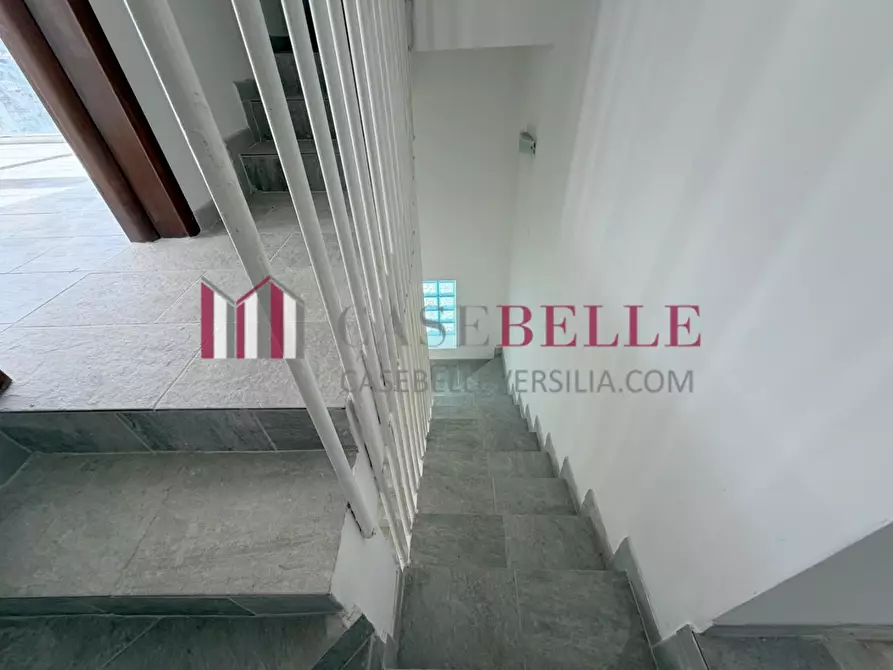 Immagine 89 di Villa in vendita  a Massarosa