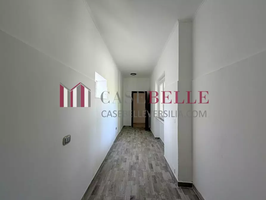 Immagine 74 di Villa in vendita  a Massarosa