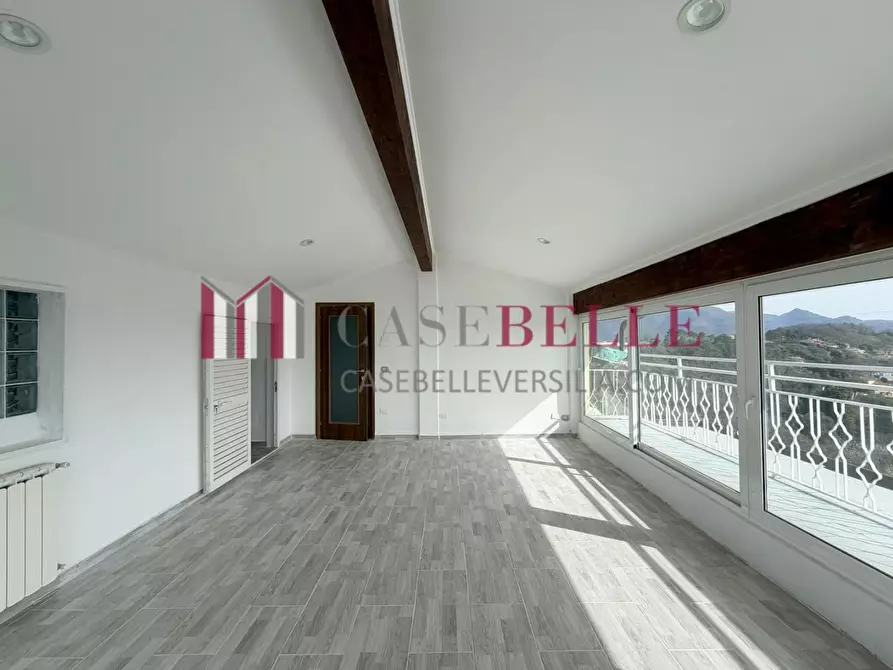 Immagine 82 di Villa in vendita  a Massarosa
