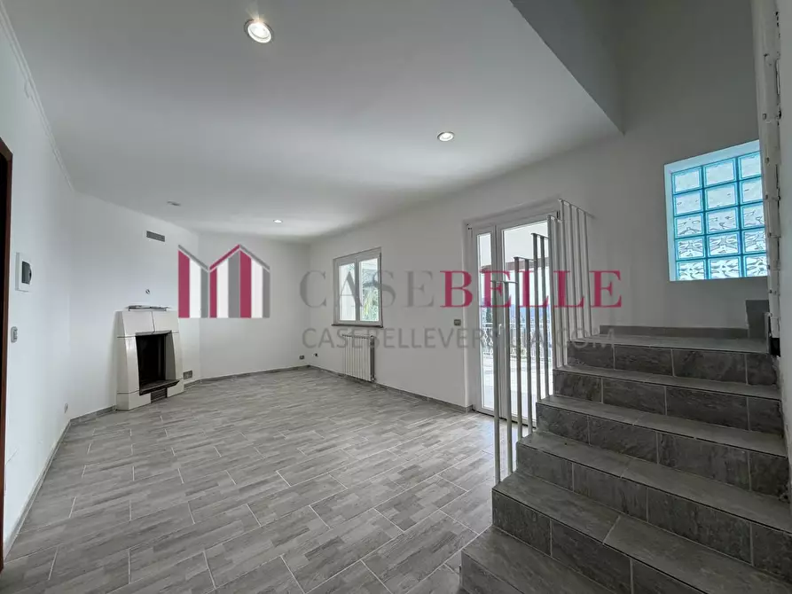 Immagine 5 di Villa in vendita  a Massarosa