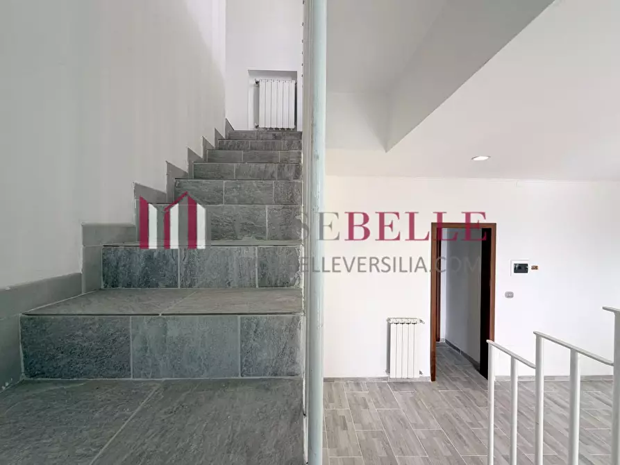 Immagine 41 di Villa in vendita  a Massarosa