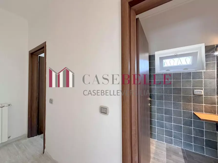 Immagine 68 di Villa in vendita  a Massarosa