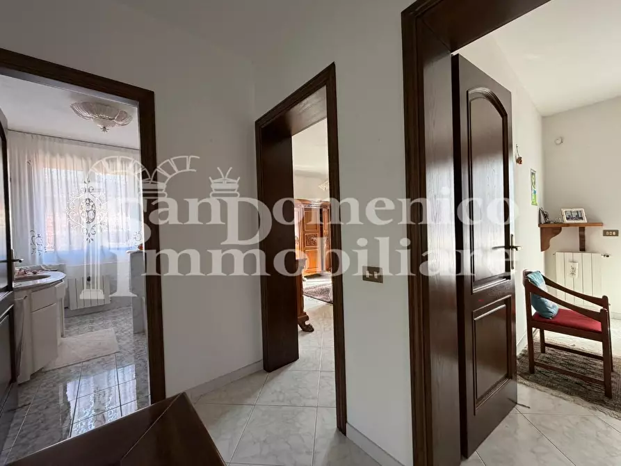 Immagine 31 di Villa in vendita  a Cascina