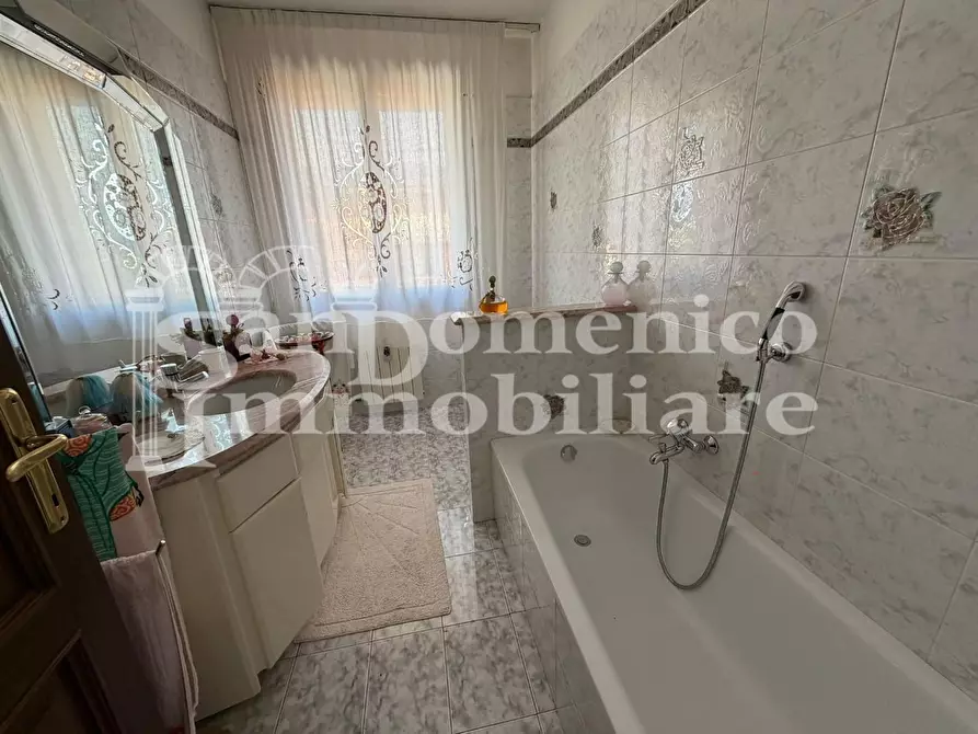 Immagine 26 di Villa in vendita  a Cascina