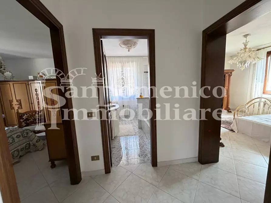 Immagine 22 di Villa in vendita  a Cascina