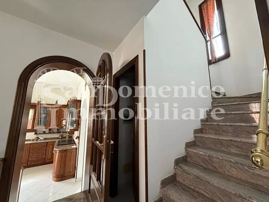 Immagine 14 di Villa in vendita  a Cascina