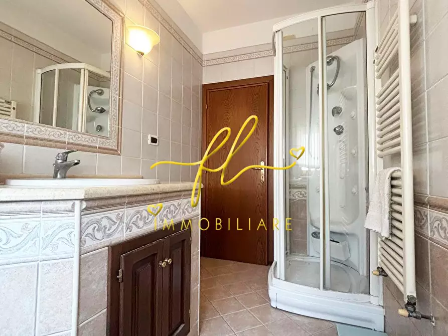 Immagine 17 di Appartamento in vendita  a Cecina