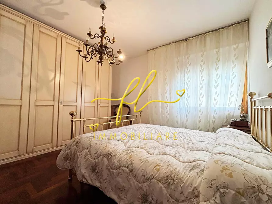 Immagine 13 di Appartamento in vendita  a Cecina