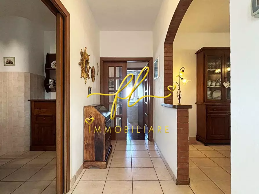 Immagine 9 di Appartamento in vendita  a Cecina