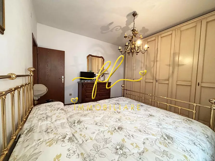 Immagine 12 di Appartamento in vendita  a Cecina