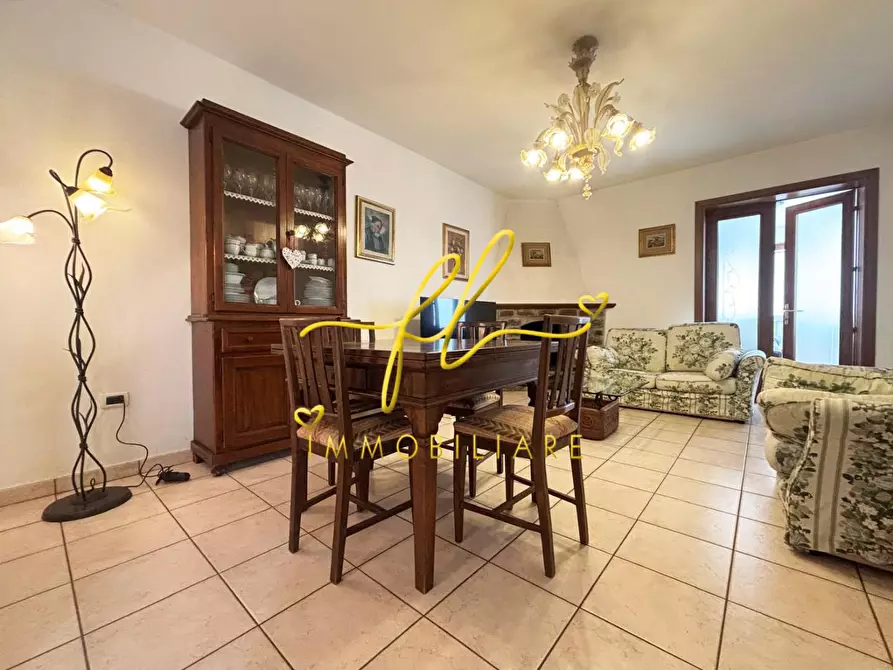 Immagine 5 di Appartamento in vendita  a Cecina