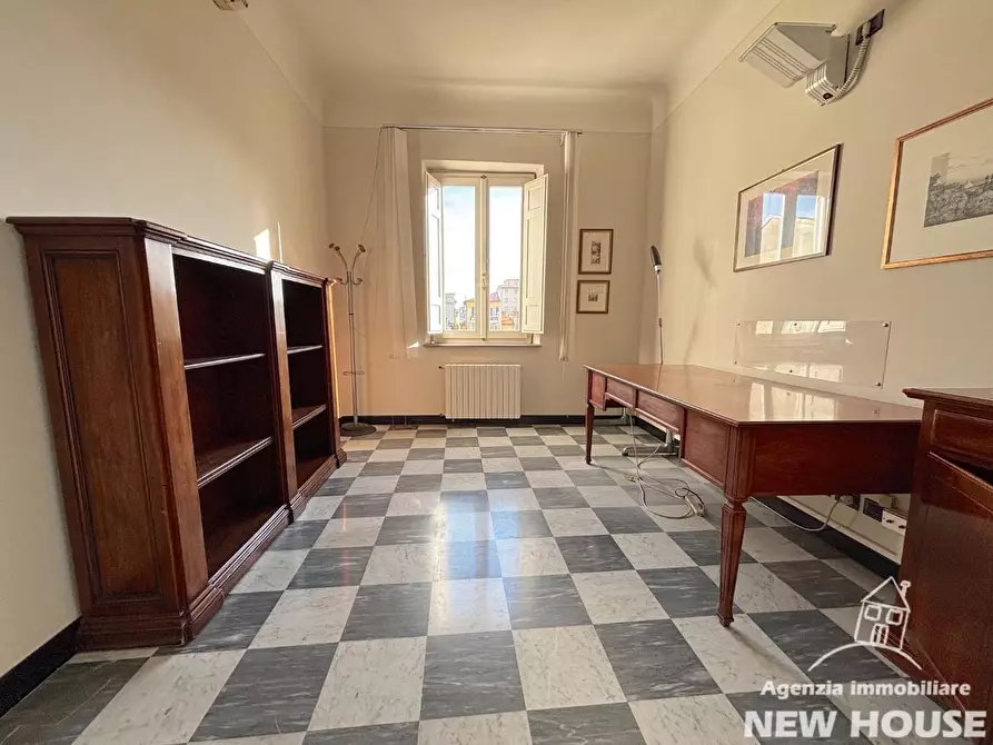 Immagine 22 di Appartamento in vendita  a Pisa