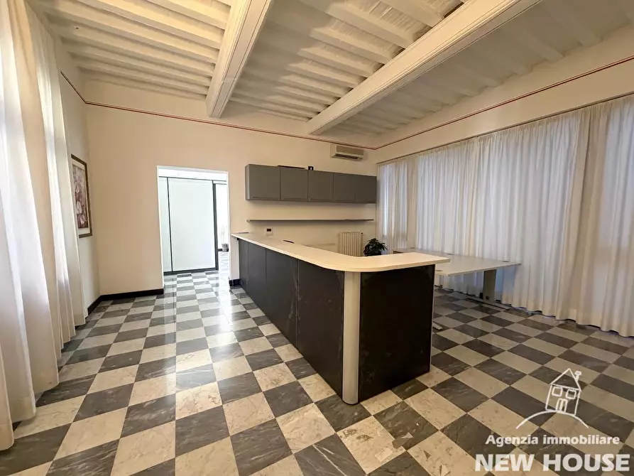 Immagine 27 di Appartamento in vendita  a Pisa