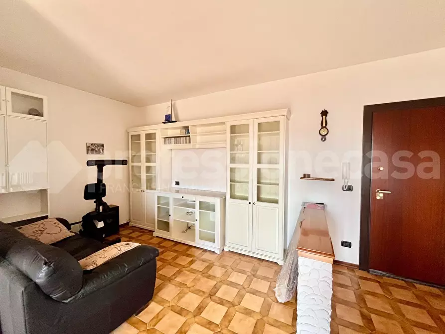 Immagine 4 di Appartamento in vendita  a Cascina