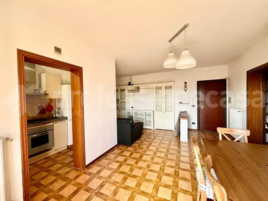 Immagine 5 di Appartamento in vendita  a Cascina