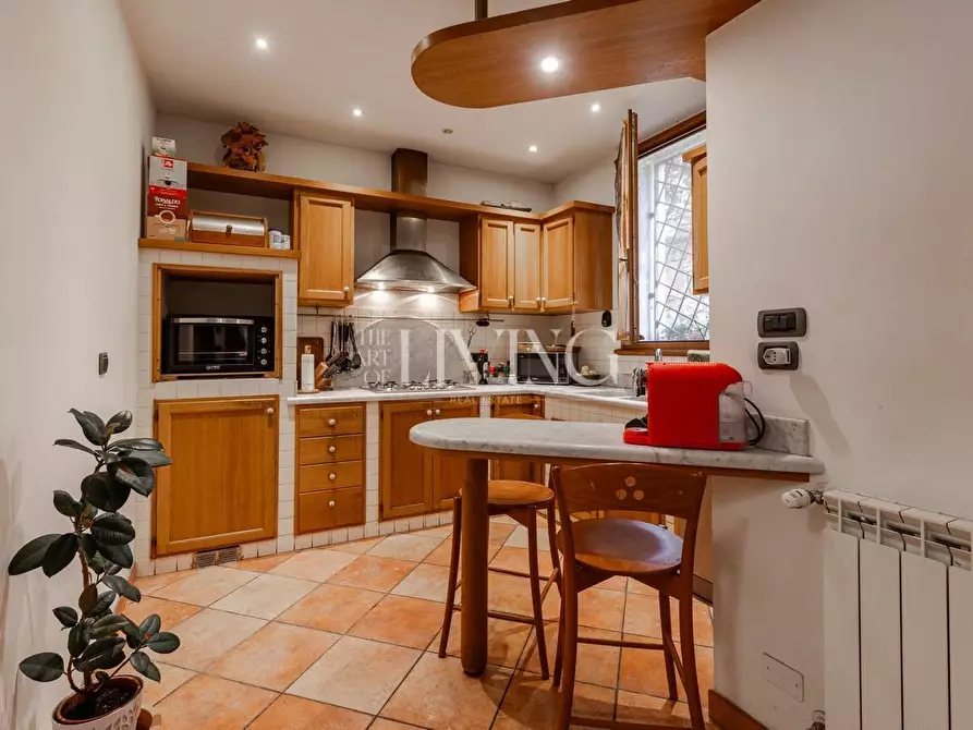 Immagine 10 di Villa in vendita  a Massarosa