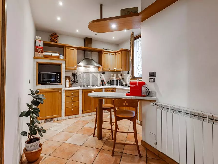 Immagine 12 di Villa in vendita  a Massarosa