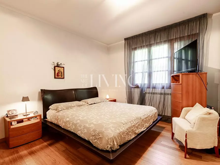 Immagine 13 di Villa in vendita  a Massarosa