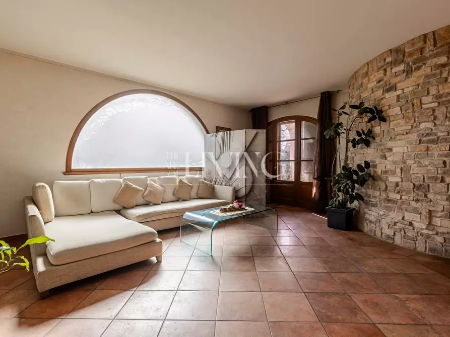 Immagine 5 di Villa in vendita  a Massarosa