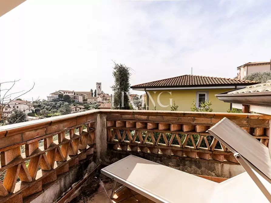 Immagine 22 di Villa in vendita  a Massarosa