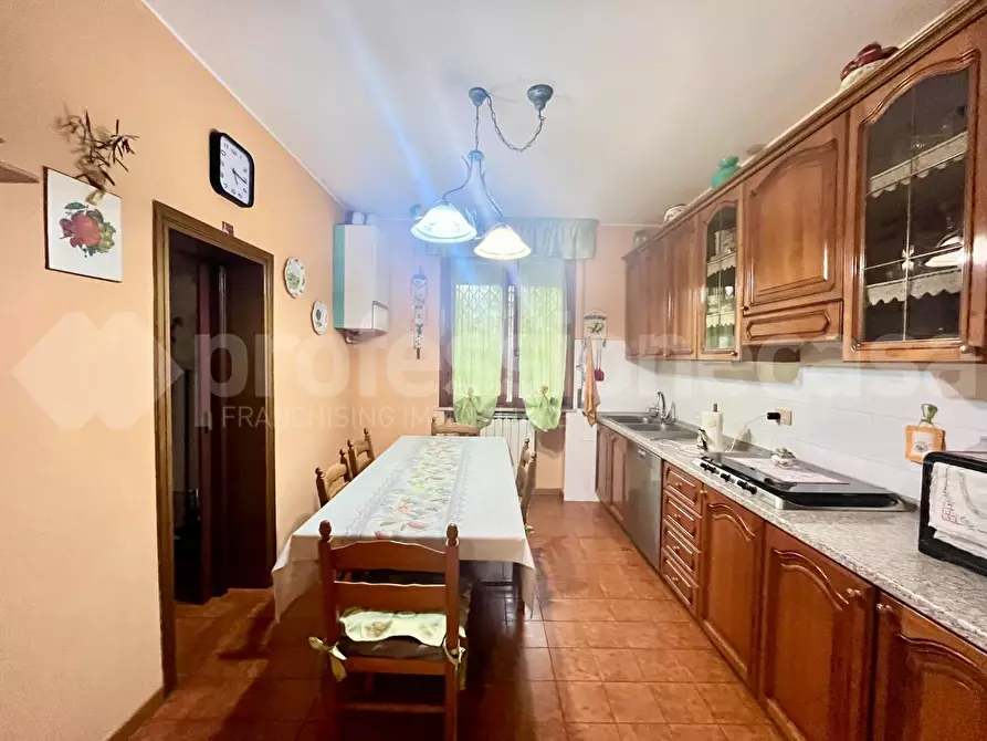 Immagine 4 di Appartamento in vendita  a Santa Maria A Monte