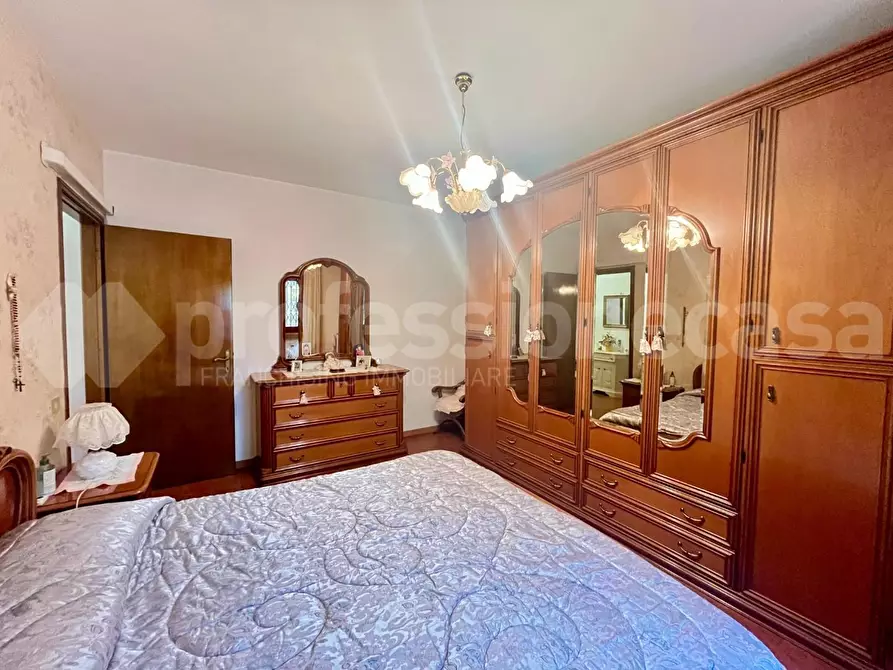 Immagine 12 di Appartamento in vendita  a Santa Maria A Monte