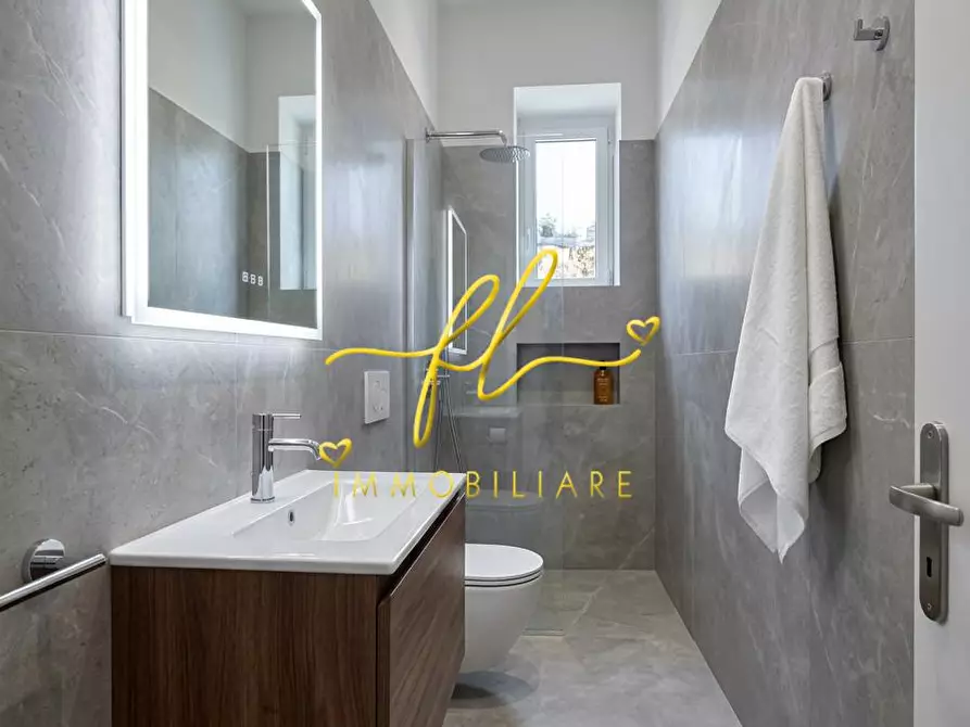 Immagine 7 di Appartamento in vendita  a Livorno