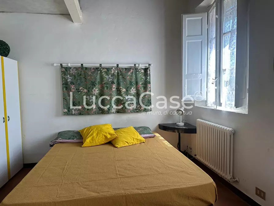 Immagine 26 di Appartamento in vendita  a Lucca